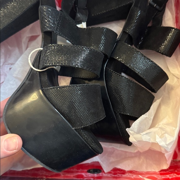 *NEW IN BOX* JEFFREY CAMPBELL BLACK DOT KIDSKIN PLATFORM SANDAL 39 - Picture 7 of 7